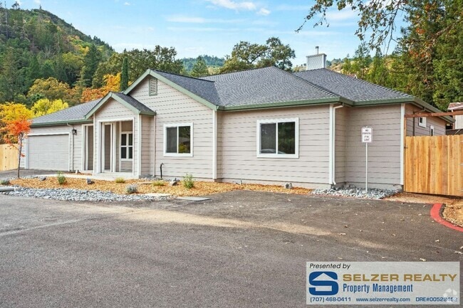 Building Photo - Beautiful newly-constructed 3 bd. home at ...
