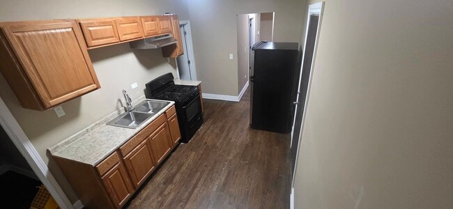 Photo - 7200 S Peoria St