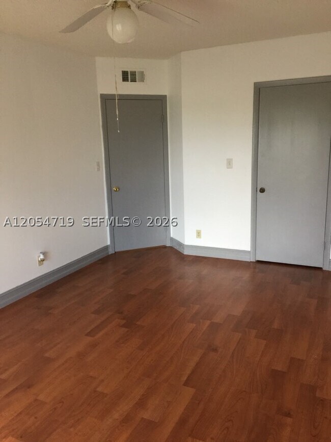 Photo - 8290 Lake Dr Unit 548