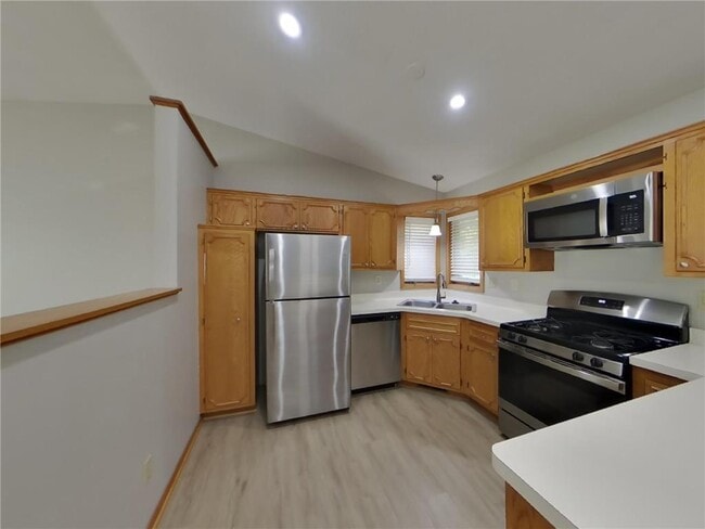 Photo - 5273 Lannon Ave NE