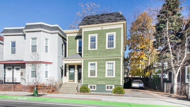 Photo - 297 Beacon St Unidad 2