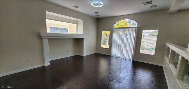 Photo - 11032 Fintry Hills St