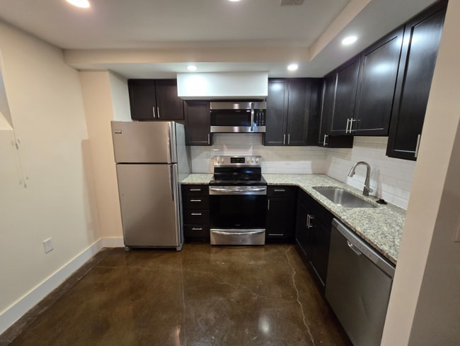 Photo - 1 S 5th St Unit 001