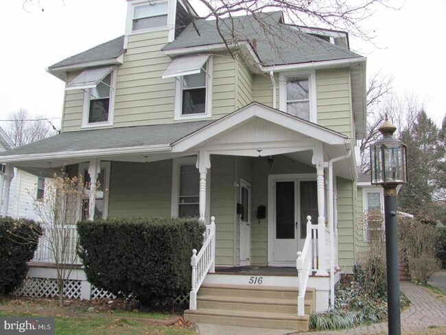 Building Photo - 516 Morgan Ave Rental