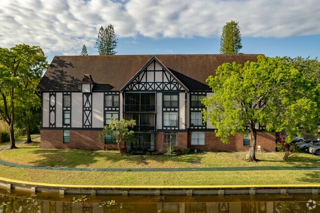 International Village - International Village/ Fully Furnished