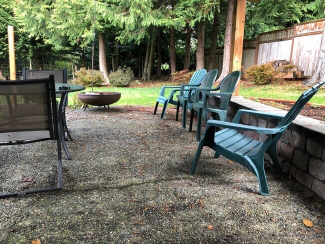 Patio trasero privado - 5123 Monticello Dr.