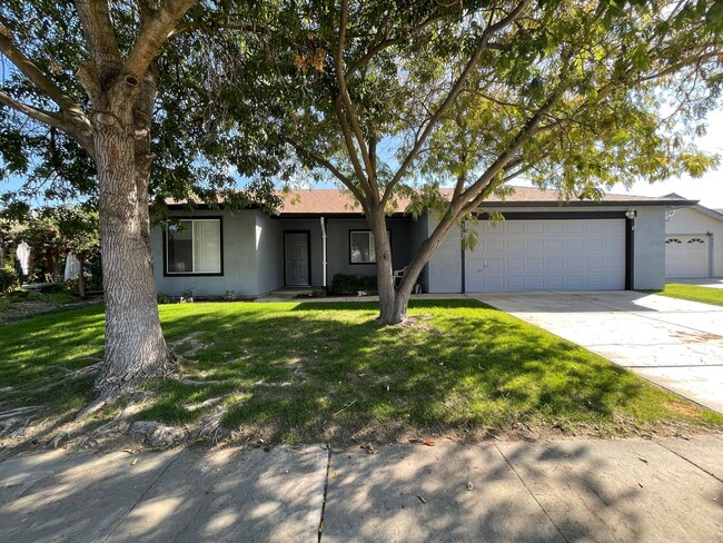 Photo - 1028 Grackle Ct House