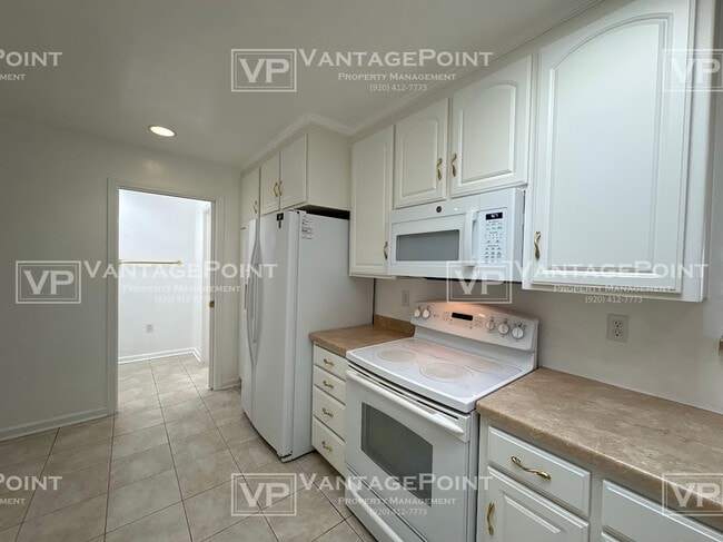 Photo - 1684 Twin Lakes Cir