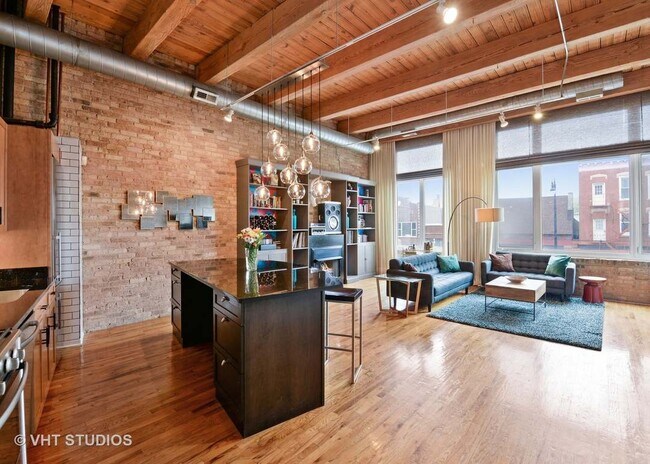 Photo - 2544 W North Ave Unit 2C