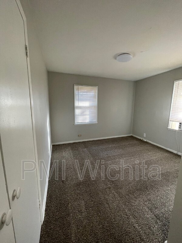 Photo - 2304 S Broadview St