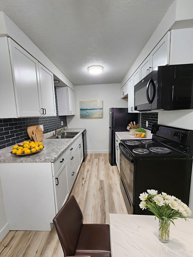 Photo - Mesa Heights Apartments