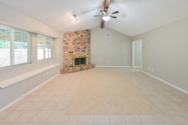 Photo - 8705 Saratoga Forest Dr