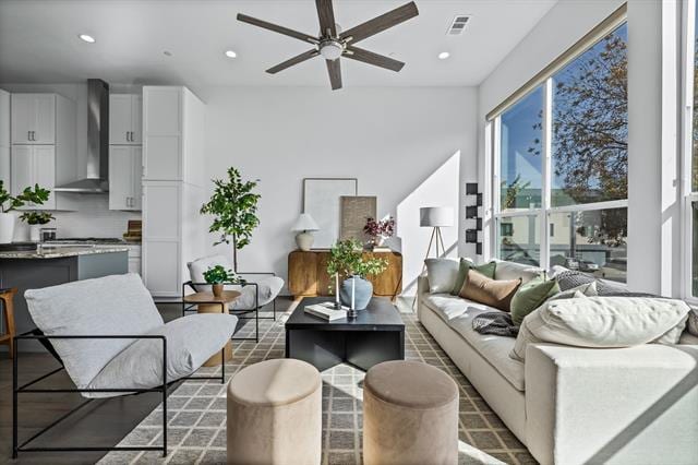 Photo - 2317 Moser Ave Unidad 102