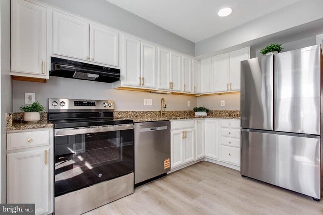 Photo - 3532 Split Rail Ln