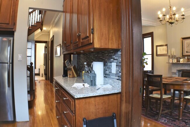 Photo - 31 Fairfield St Unit 3