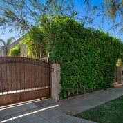 Gated Entry - 605 N Windsor Blvd Apartments Unit 605