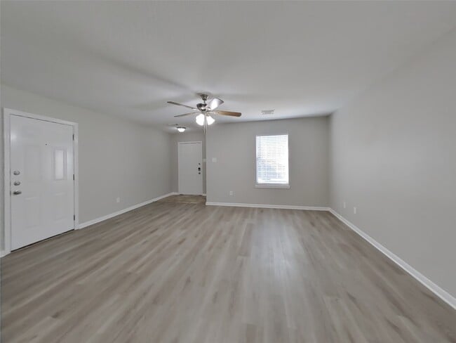 Photo - 5746 Gasser Ln