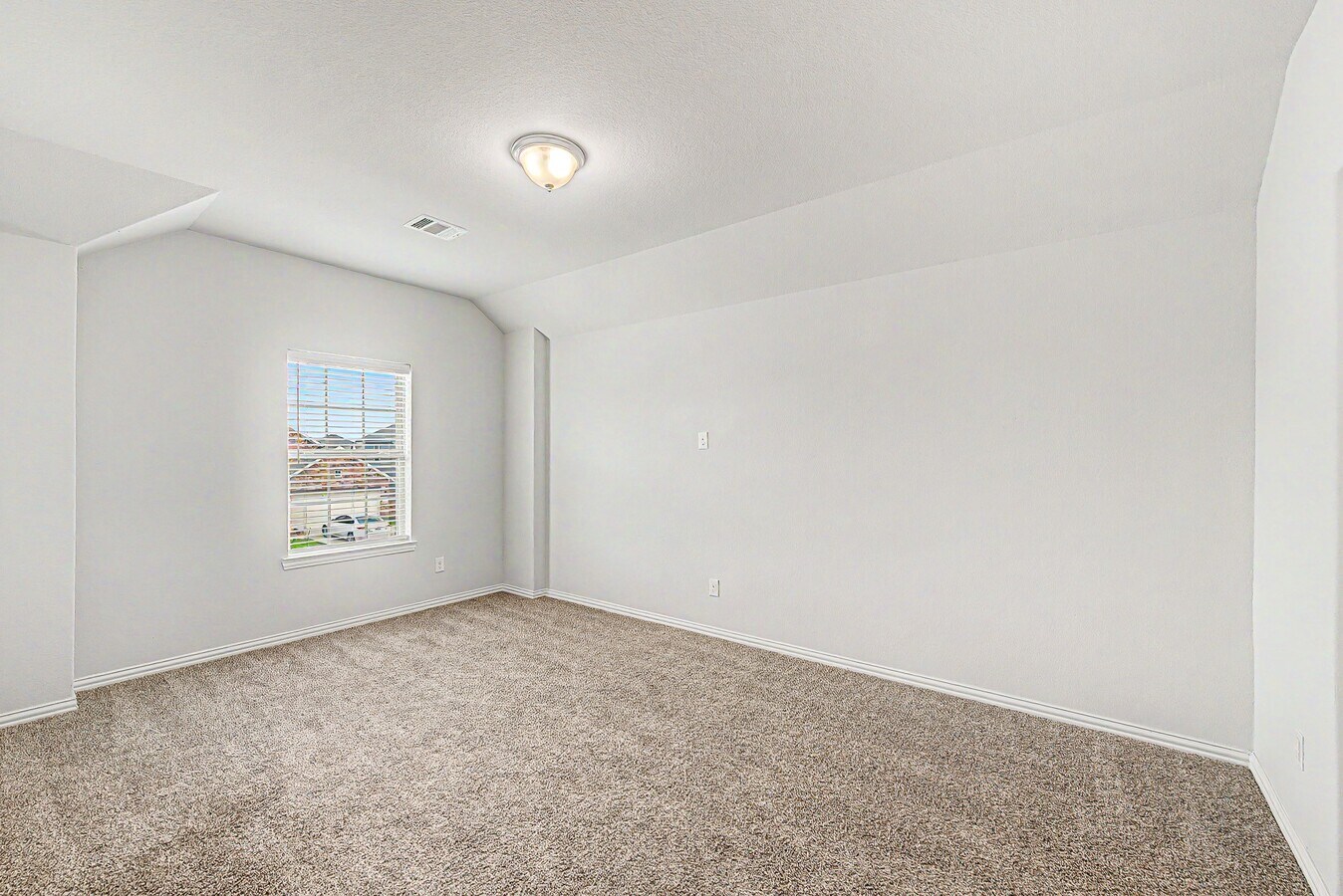Photo - 209 Cambria Green Ln