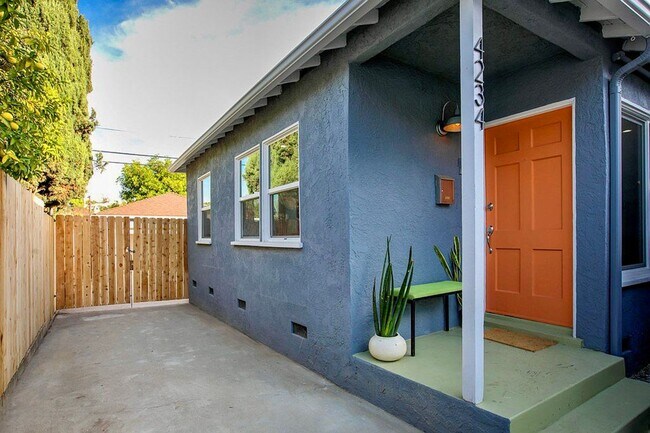 4232 Verdugo Rd Unit 4234 Verdugo Rd
