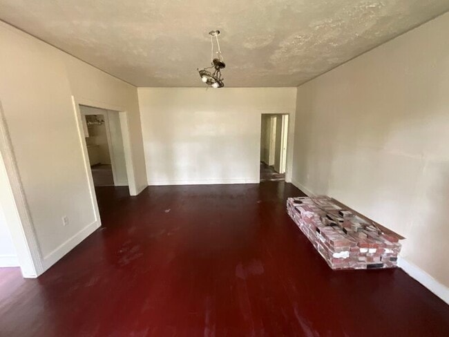 Photo - 262 Dona Ave