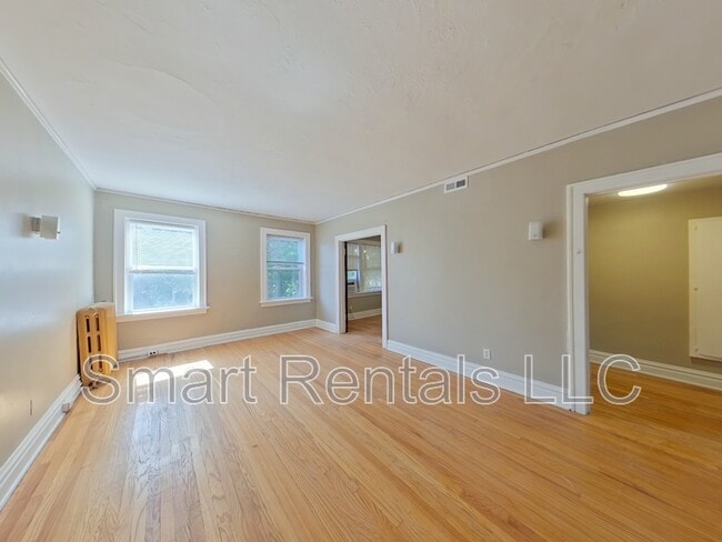 Building Photo - 5618 S Grand Blvd Rental