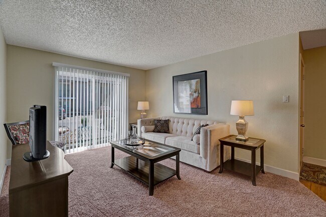 Acacia Park Apartments Living Room - Acacia Park