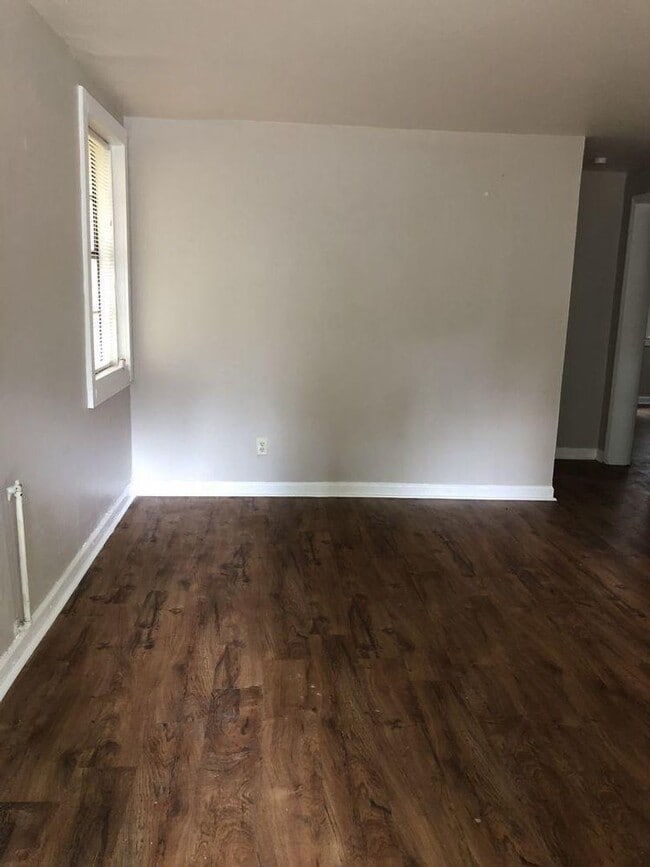 Photo - Updated Downstairs 2 Bedroom and 1 Bathroom Carriage House