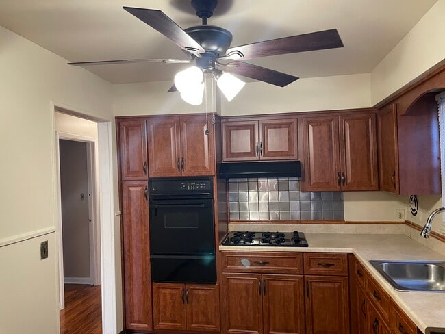 Kitchen - 24 Grand Ave Unit 1