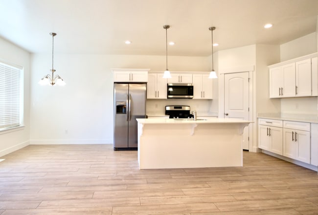 Photo - 1633 N 3890 W