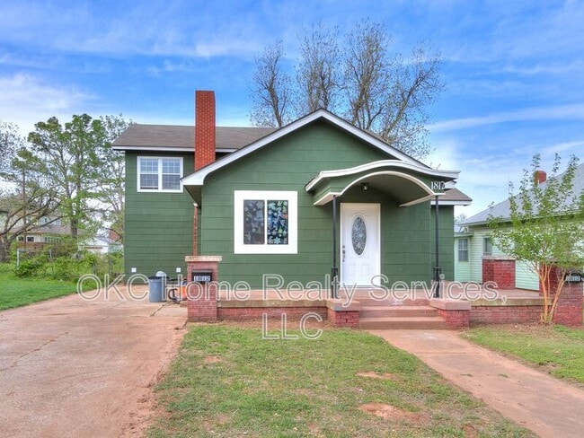 Building Photo - 1812 W Noble Ave