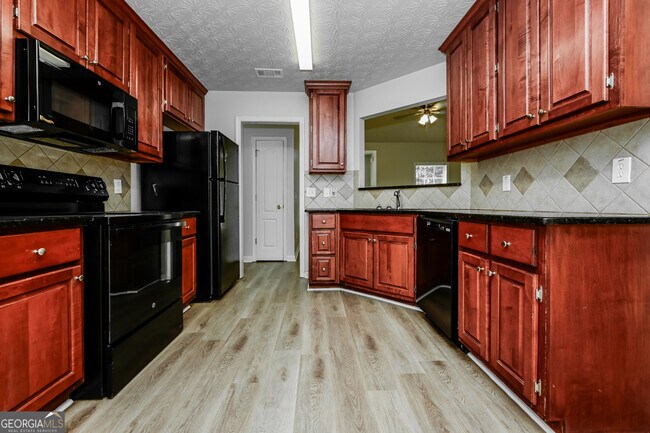Photo - 55 Manderly Way