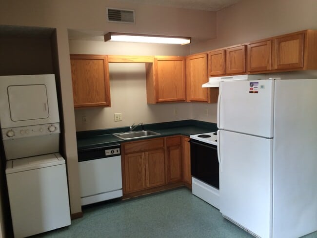 Photo - 600 South St Unit 1