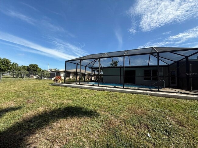 Photo - 165 Dartmouth Dr NW