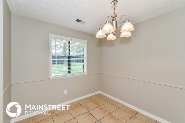 Photo - 8799 Parliament Pl