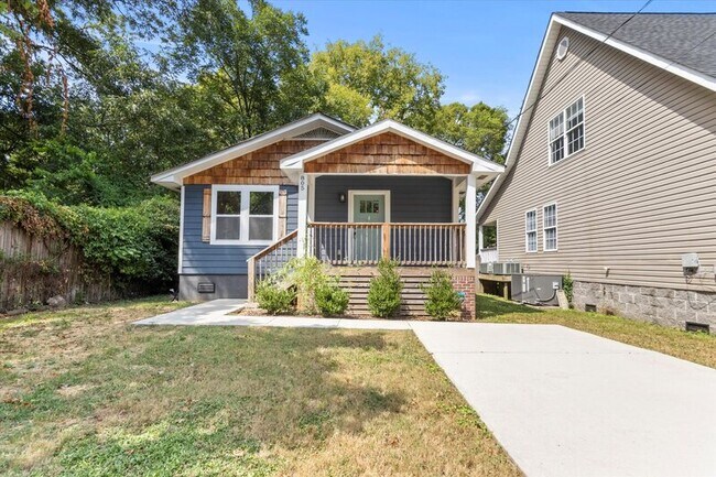 Photo - 805 Rison Ave NE