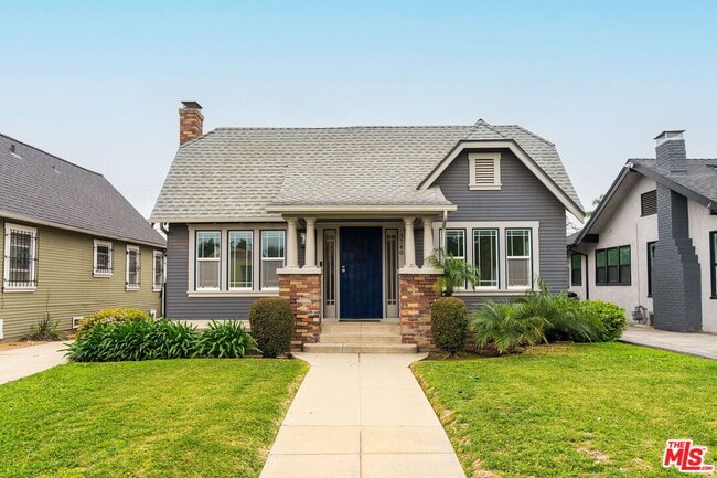 Building Photo - 3740 W 59th Pl