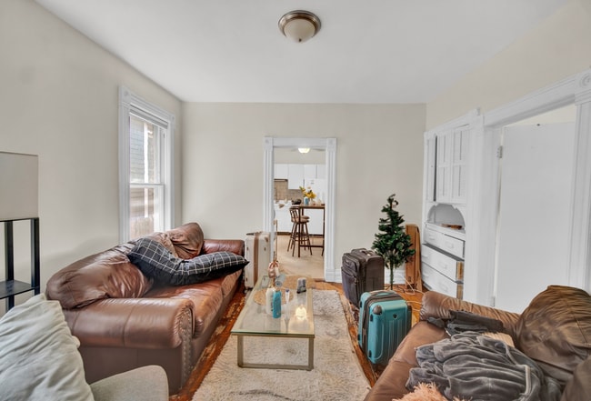 Photo - 2018 Pratt Ct Unit House