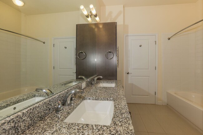 Photo - 2/Bdrm 2/Bath - 1036sf - Waterfront