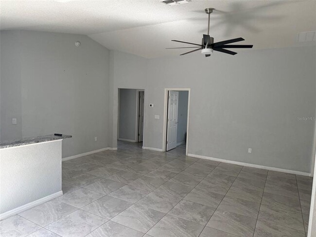 Photo - 2671 Sanderling St