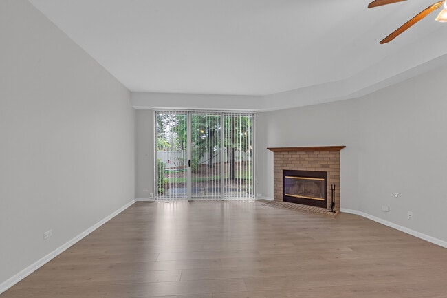 1126 Regency Dr