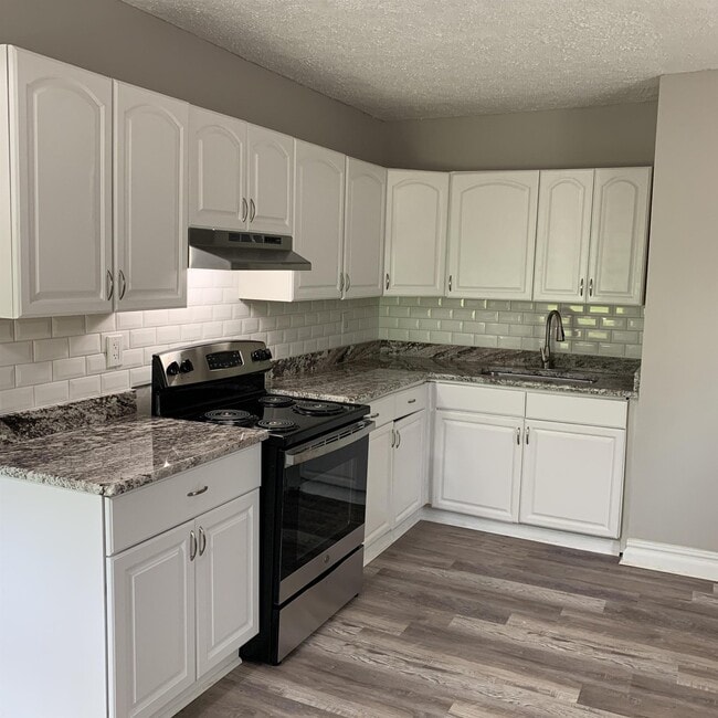 Photo - 1005 Teall Ave