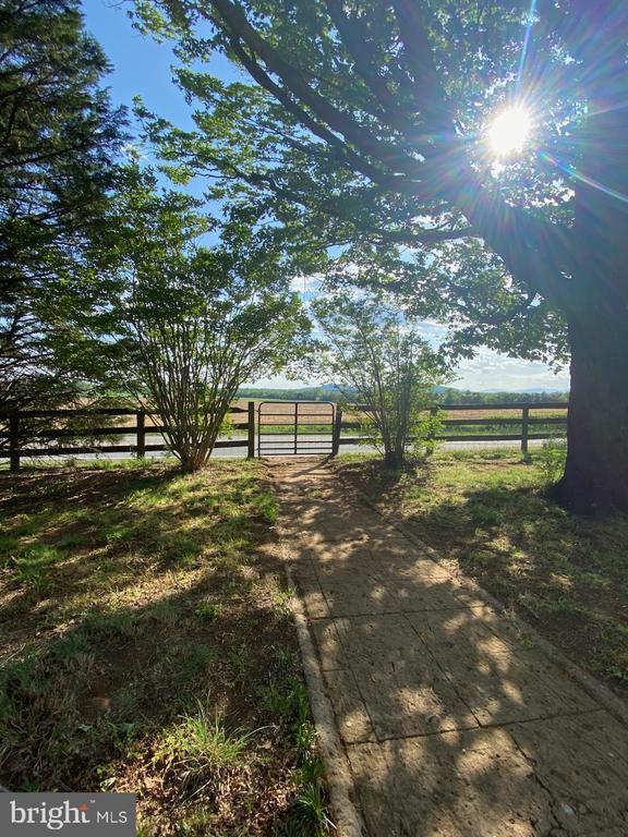 Photo - 22333 Zachary Taylor Hwy