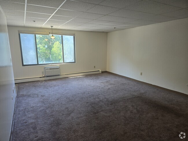 Building Photo - 90 Sutton St Unit 6B Rental
