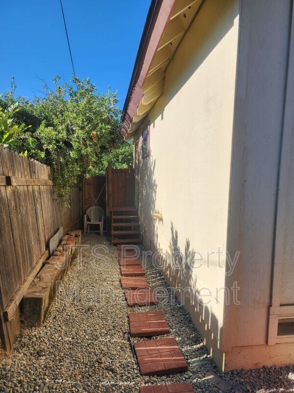 Photo - 8700 Winding Way Unit B