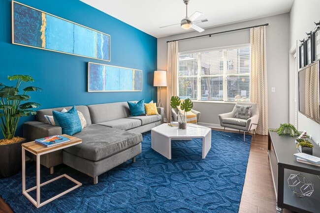 1BR, 1BA - 777SF Callaway - Living Area - Junction Six Forks