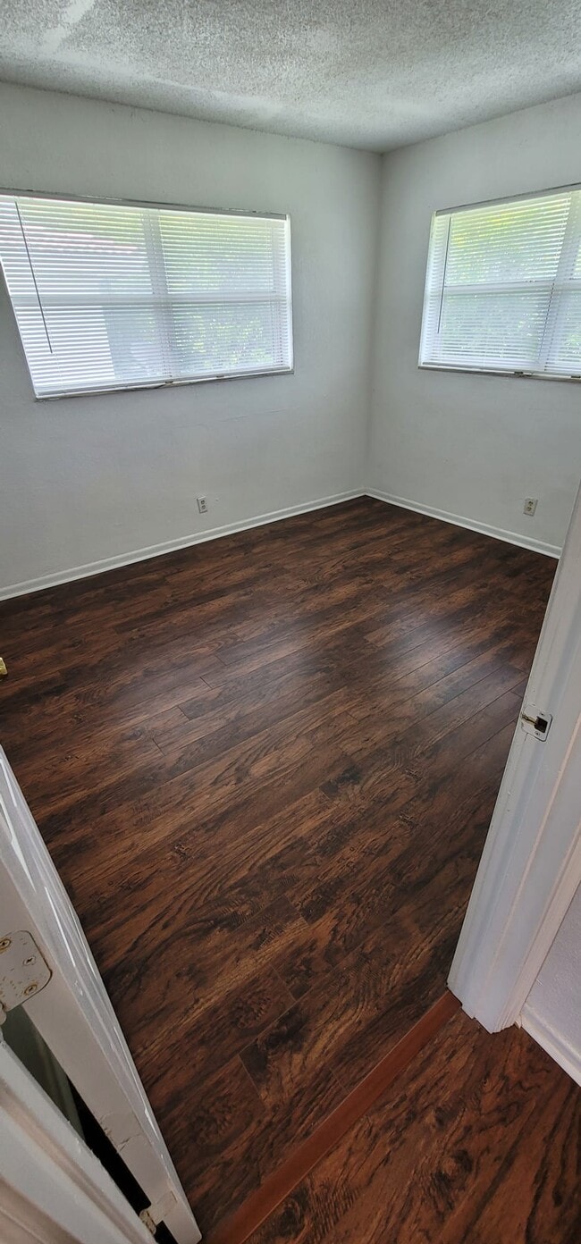 Photo - 3760 Riverside Dr Unit 1