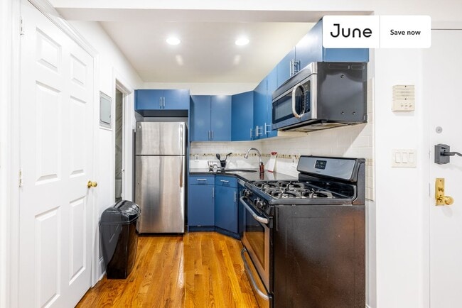 Photo - 345 E 21 St