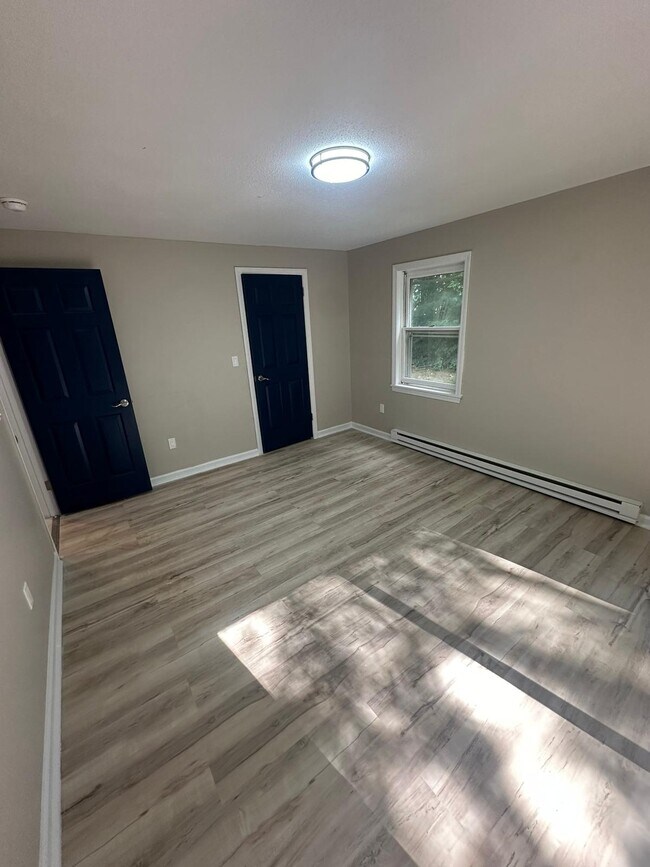 Photo - Pinecrest Apartments