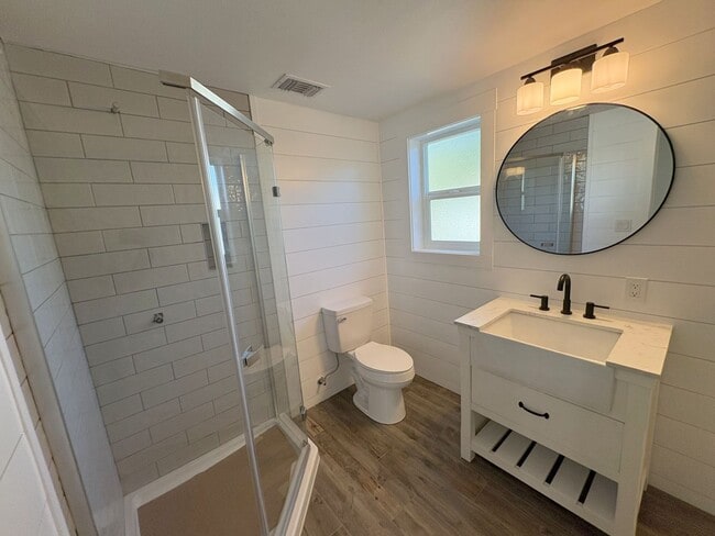 Photo - 2 units on one lot Unidad 460 N 3rd Ave