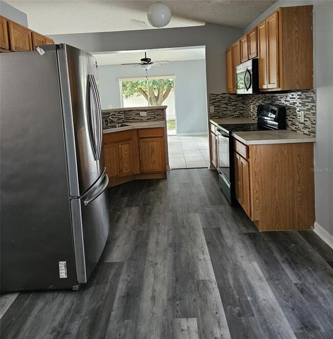 Photo - 605 Blake Ave